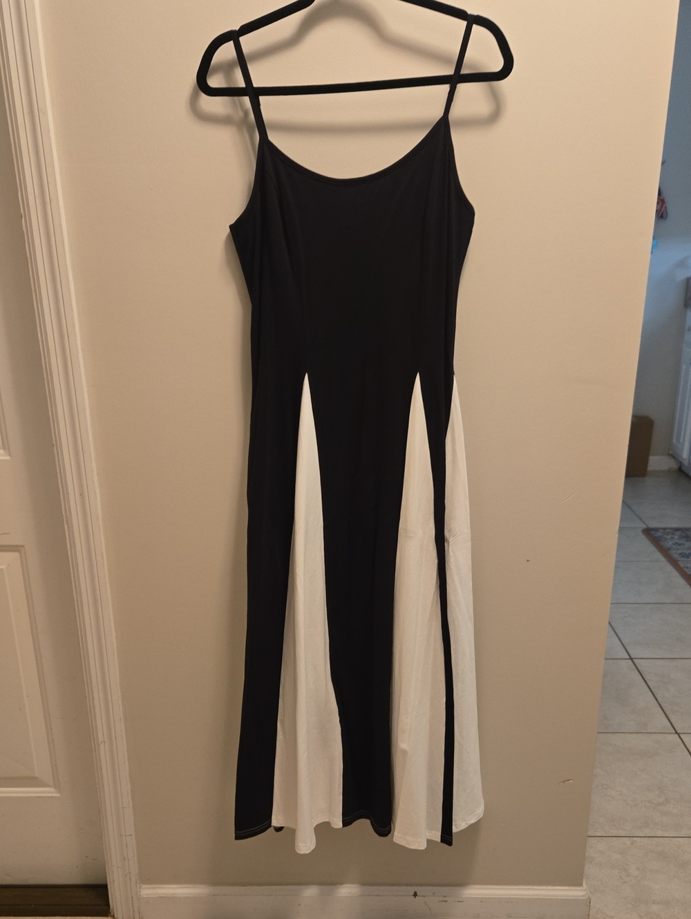 Black & White Colorblock Spaghetti Strap Midi Dress